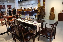 2019上饒茶文化博覽會(huì) 場(chǎng)館展廳亮點(diǎn)紛呈，茶館服務(wù)韻味悠長(zhǎng)